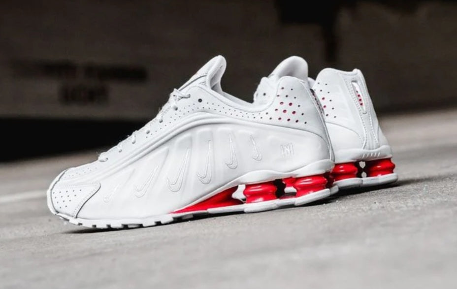 Neymar Jr.x Nike Shox R4 "Platinum Tint"